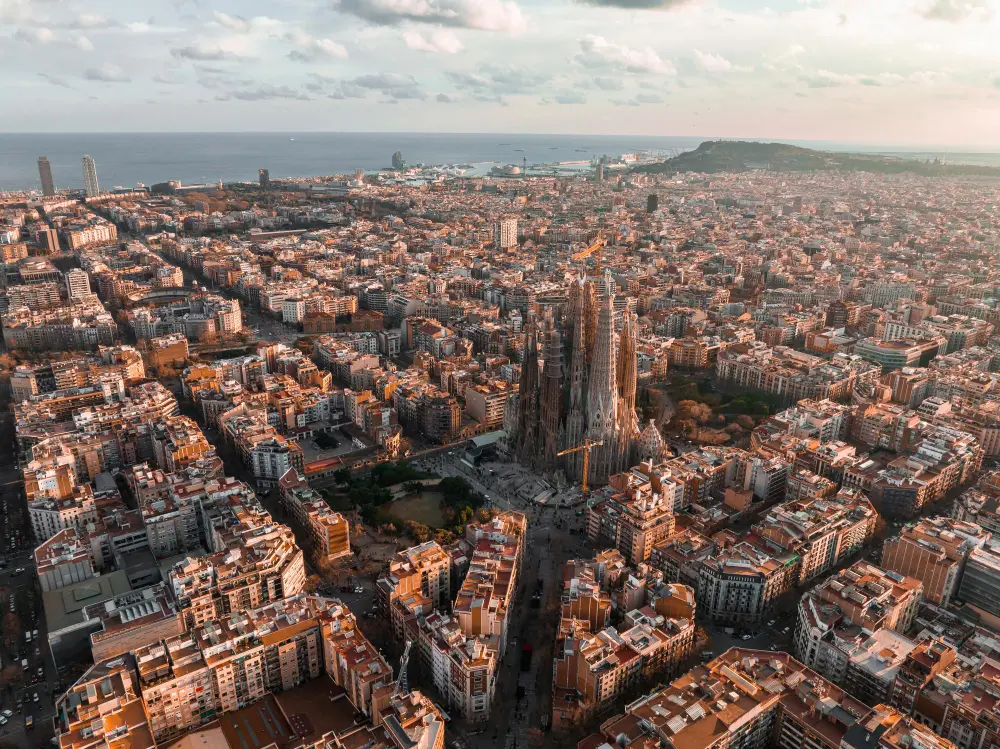 Barcelona cityscape with historic architecture and Mediterranean atmosphere, ideal for beginner travelers