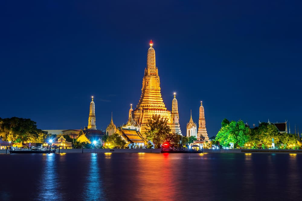 Best Time to Book Flights showing cheap destinations and airline routes. Bangkok, Thailand.