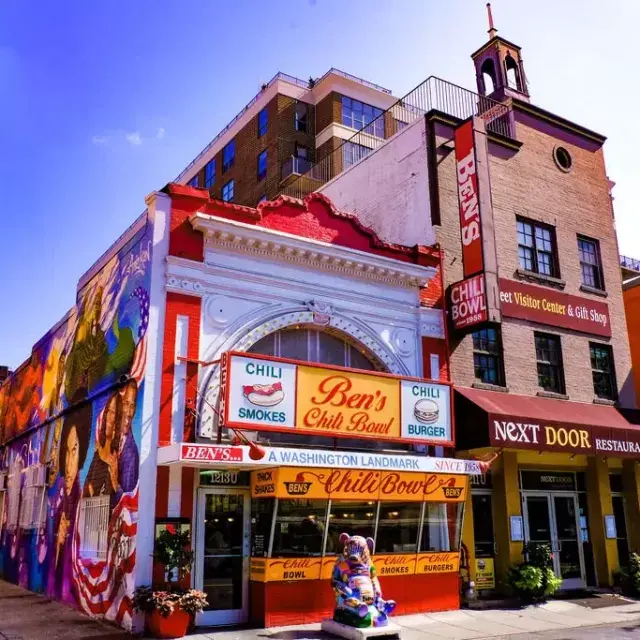 A delicious local half-smoke sausage from a famous eatery, a top culinary experience when figuring out how to plan a trip to washington dc.